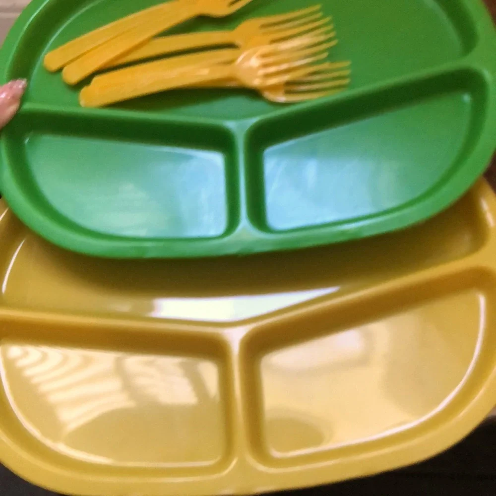 Vintage Picnic Set - Plates, Cutlery, Condiment Holders - 1980s